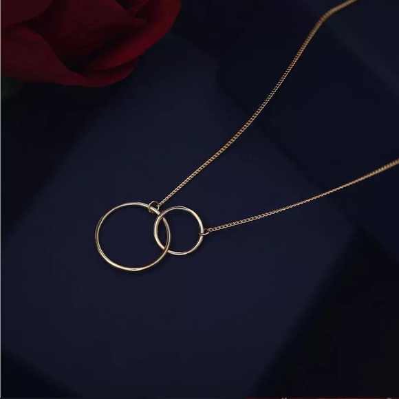 Jewelry - Interlocking 14 kt yellow gold Necklace